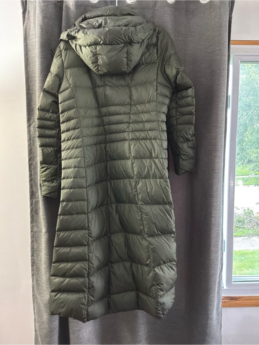 The North Face Women's Olive Green Long Down Puffer Coat with Hood - Picture 6 of 7